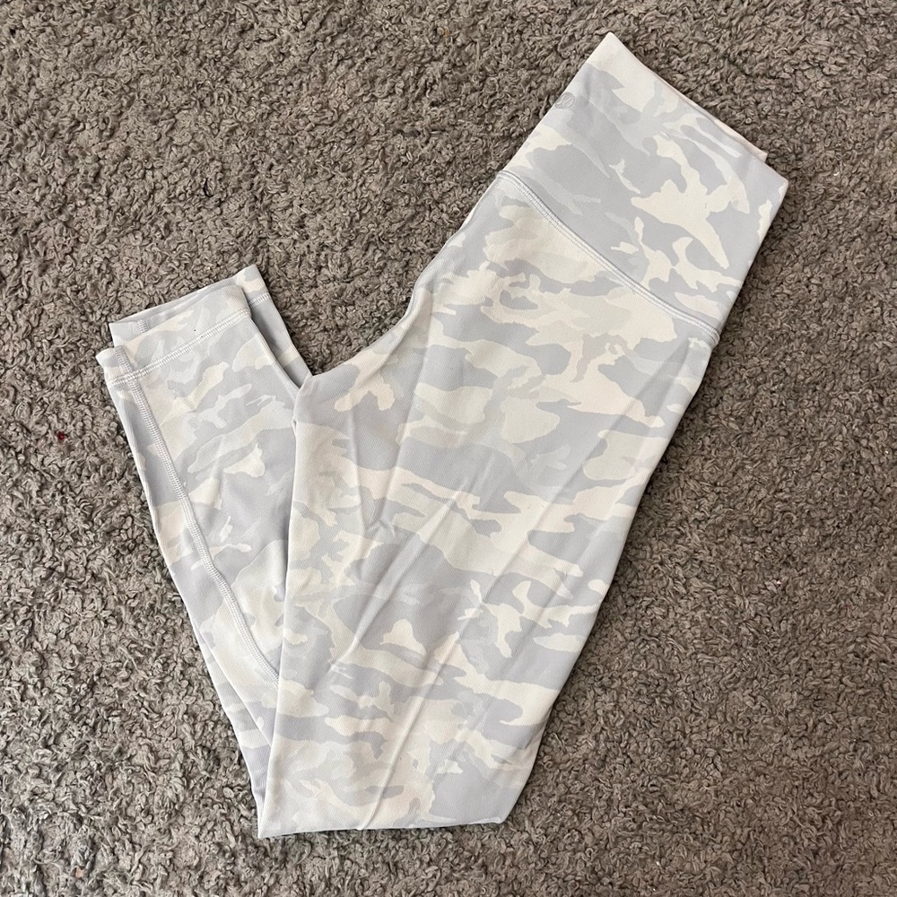 Lululemon ribbed white camo leggings